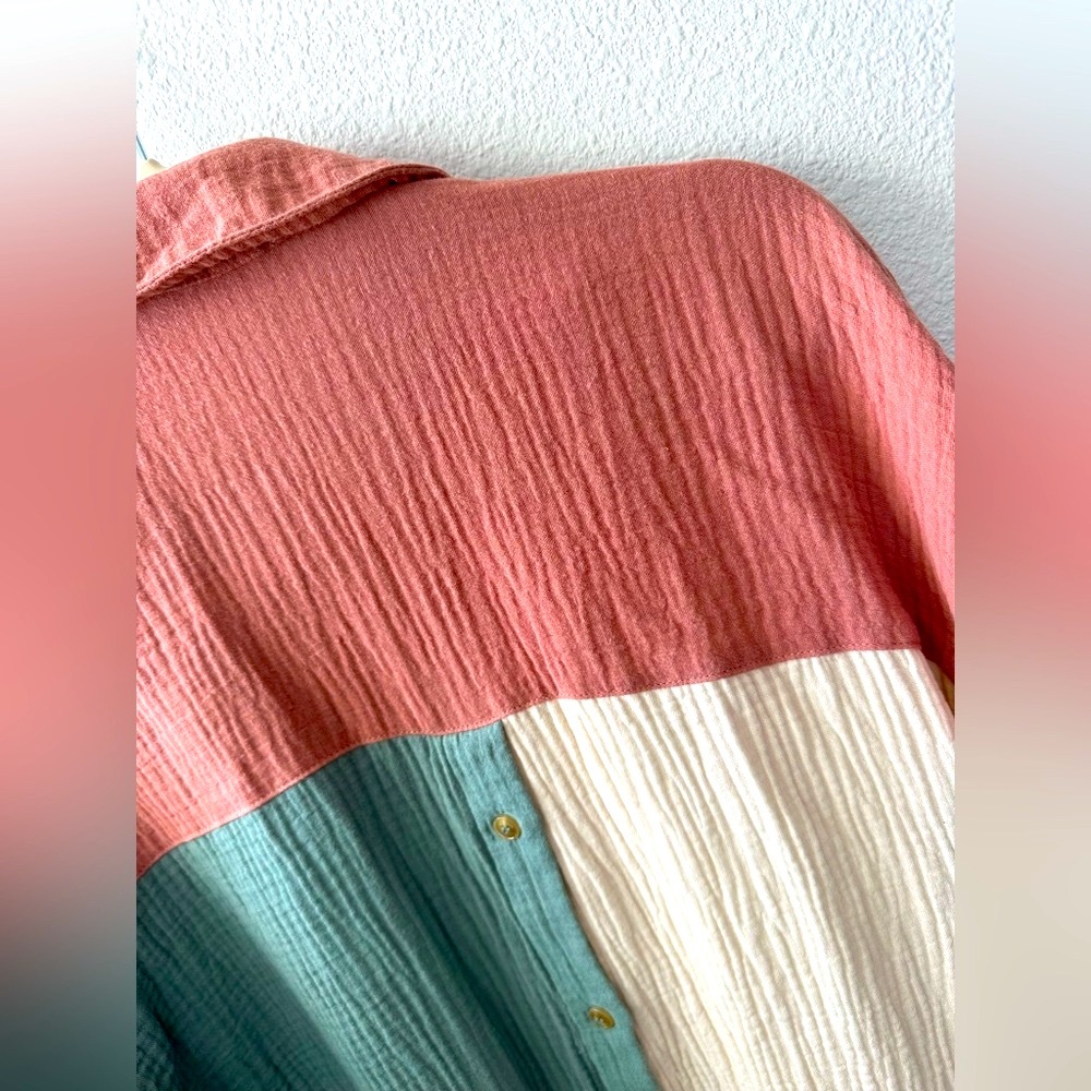 Colorblock Shirt - Picture 7 of 13